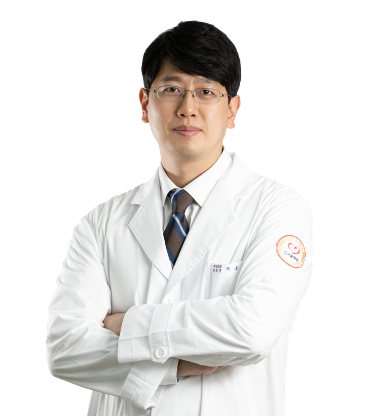 늘어난 허리 신경 통증 환자…젊은 층까지 찾는 '최소침습 척추 수술'이란?