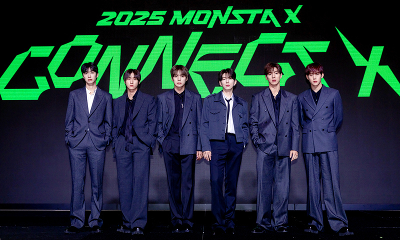 '10주년' 몬스타엑스 "20주년에도 짐승돌 할 수 있을까요?"
