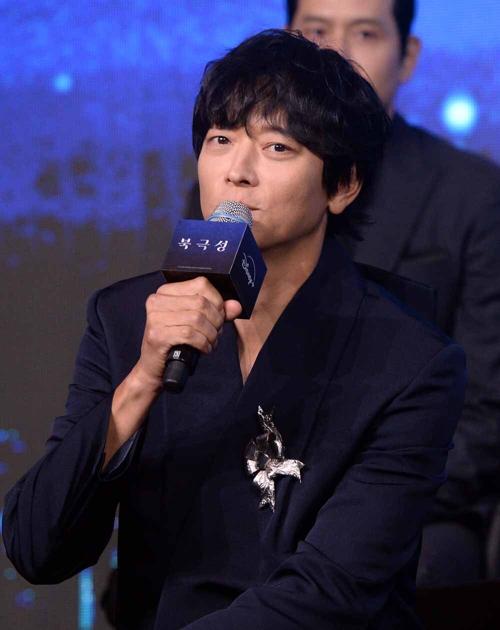 [SW포토]배우 강동원,'저를 고용하십시요!'