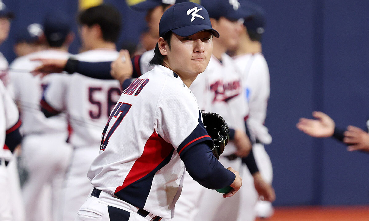곽빈, 류지현호 첫 경기 선발 '최고 시속 156㎞'