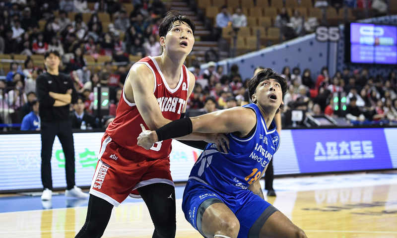 ‘32P 워니가 찢고 15P 안영준이 부쉈다’ SK, 삼성 75-67 대파