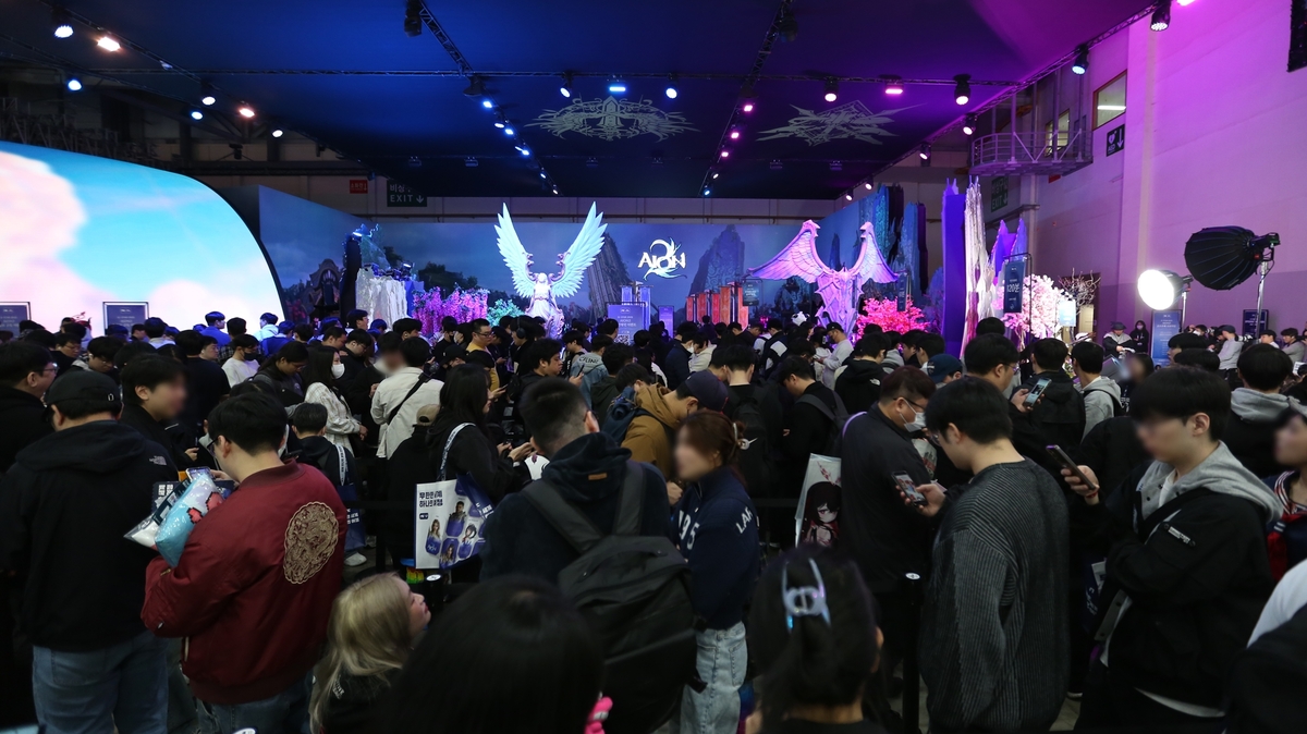 [지스타 2025] 엔씨 '아이온2', 시연 대기만 4시간…관심 입증