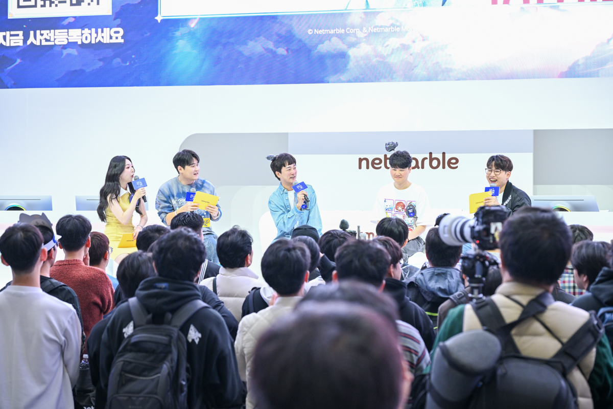 [지스타 2025] '나혼렙:카르마'·'몬길:스타 다이브' PD 토크쇼 진행