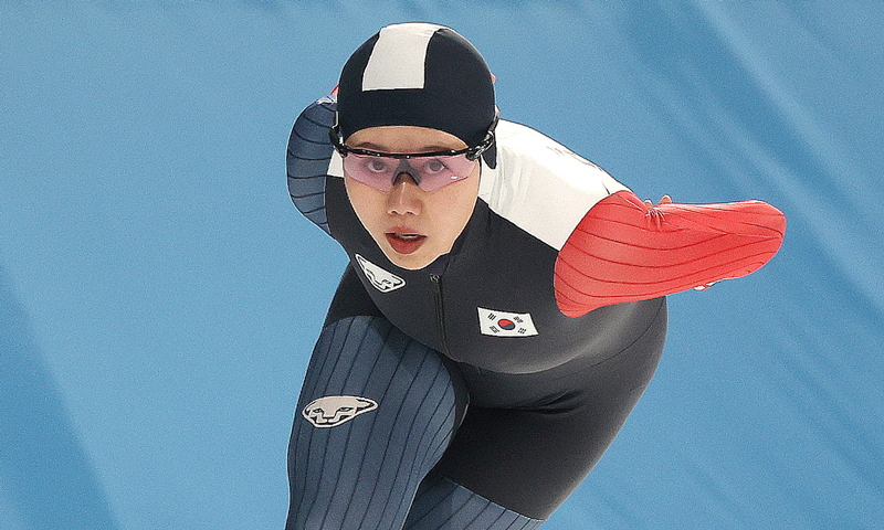 두 바퀴 남기고 땡땡…박지우, 오심으로 금메달 잃었다